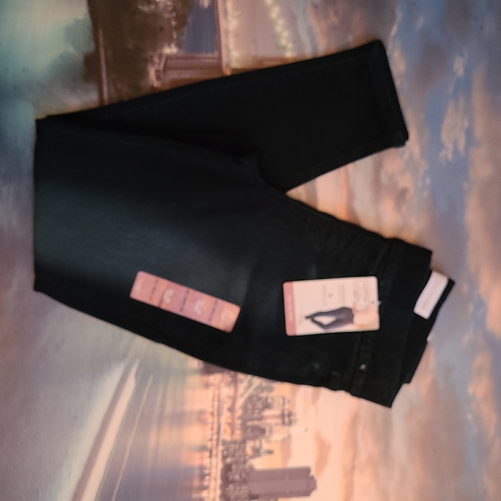 LEVI'S JEANS - Picture 10 of 16